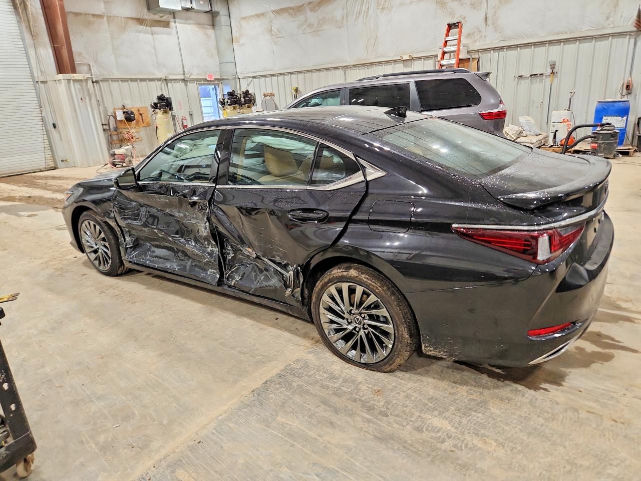 LEXUS ES 350 2025 — 3