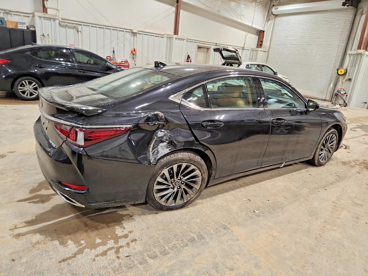 LEXUS ES 350 2025 — 4