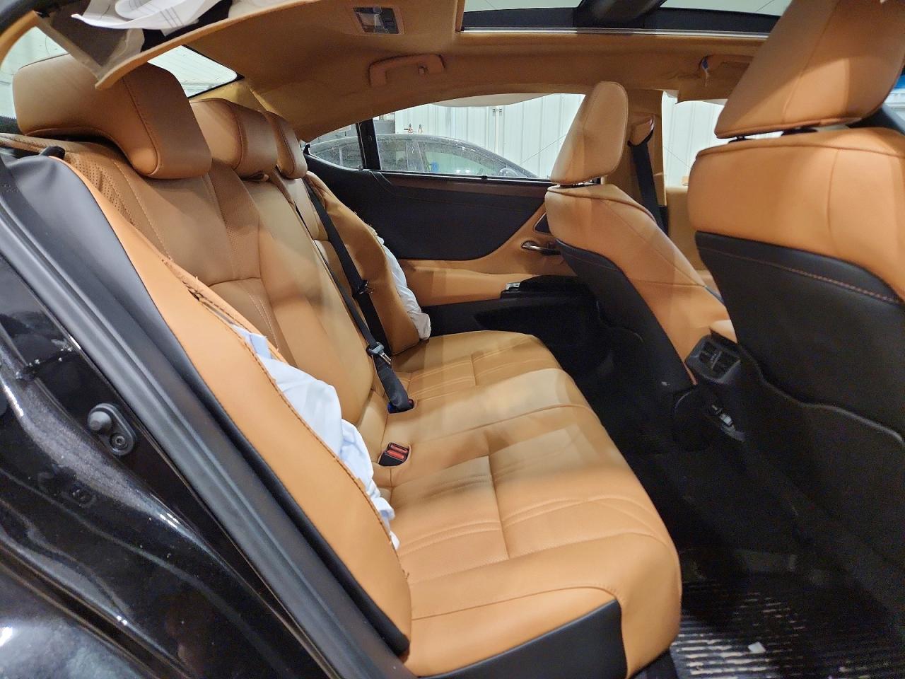 LEXUS ES 350 2025 — 11