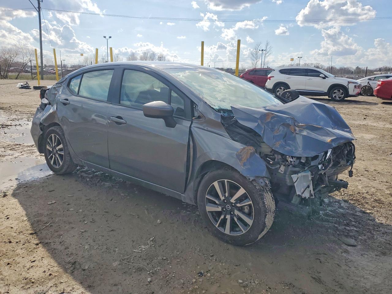 2022 NISSAN VERSA SV