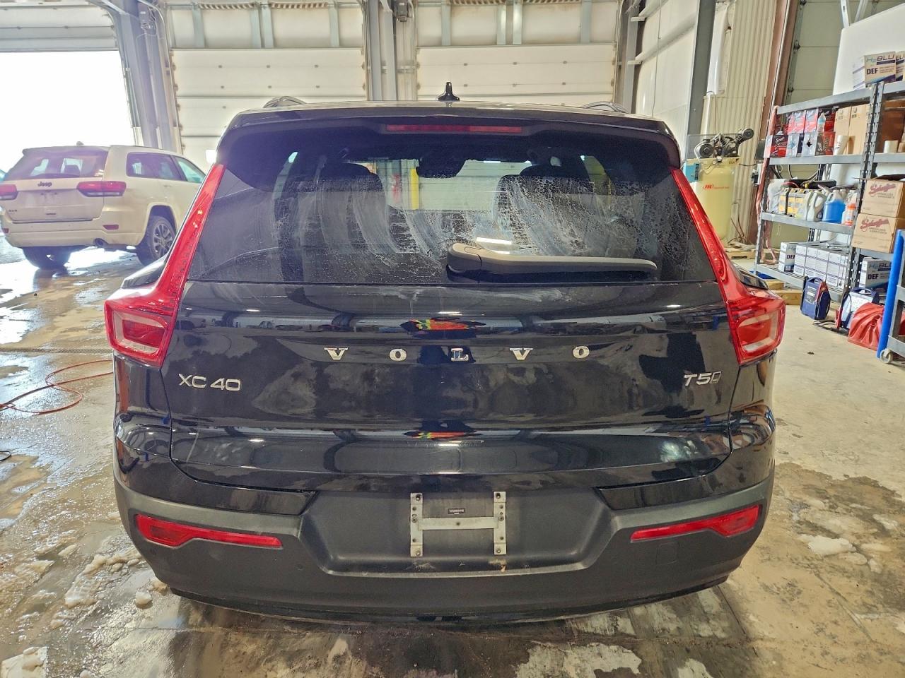 VOLVO XC40 2021 — 7