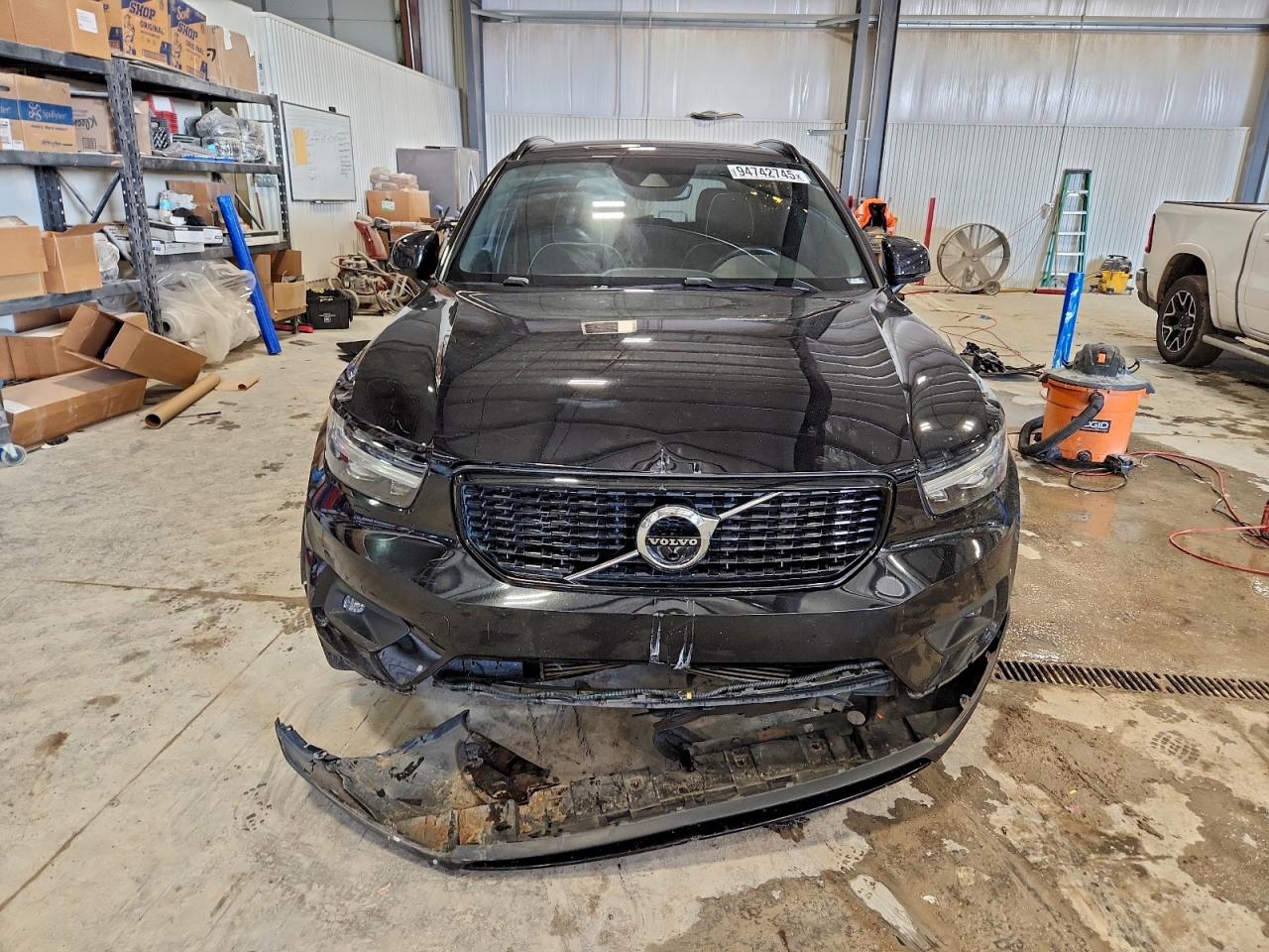 VOLVO XC40 2021 — 6