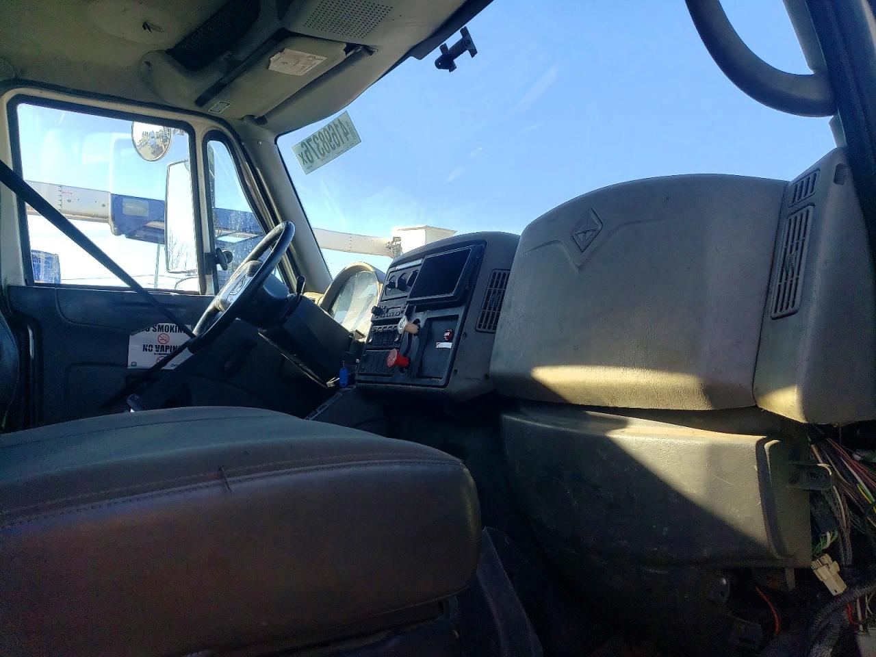 INTERNATIONAL 4000 2010 — 6