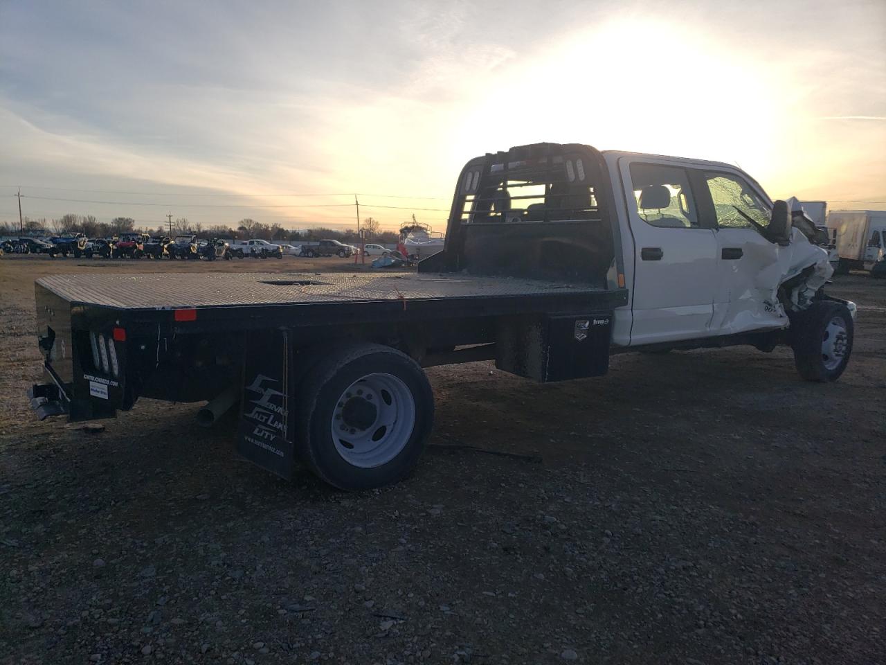 FORD F550 SUPER 2021 — 4