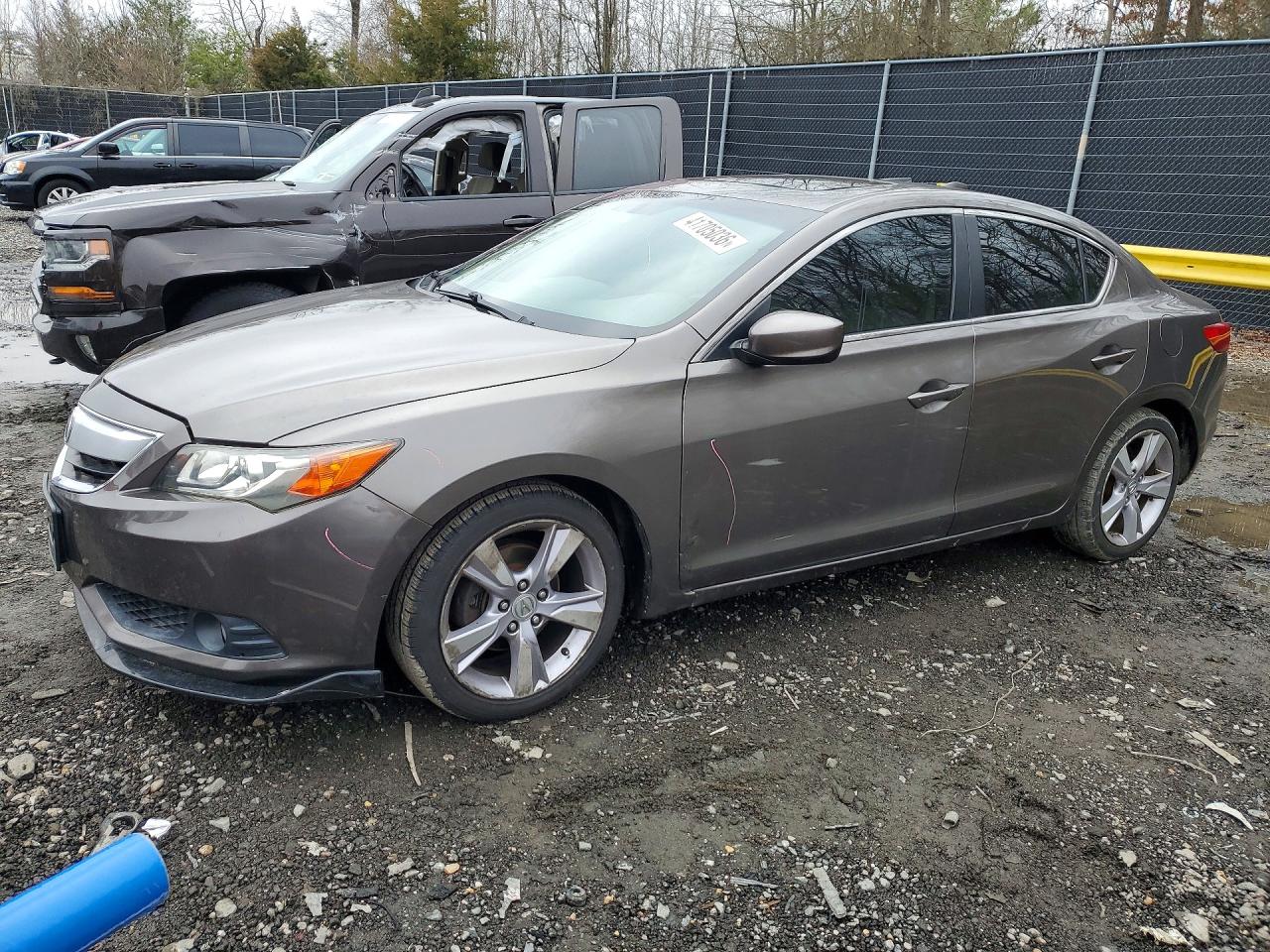 ACURA ILX 2013 — 2