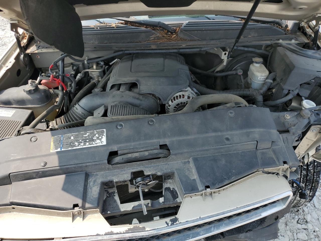 CHEVROLET SUBURBAN 2010 — 12
