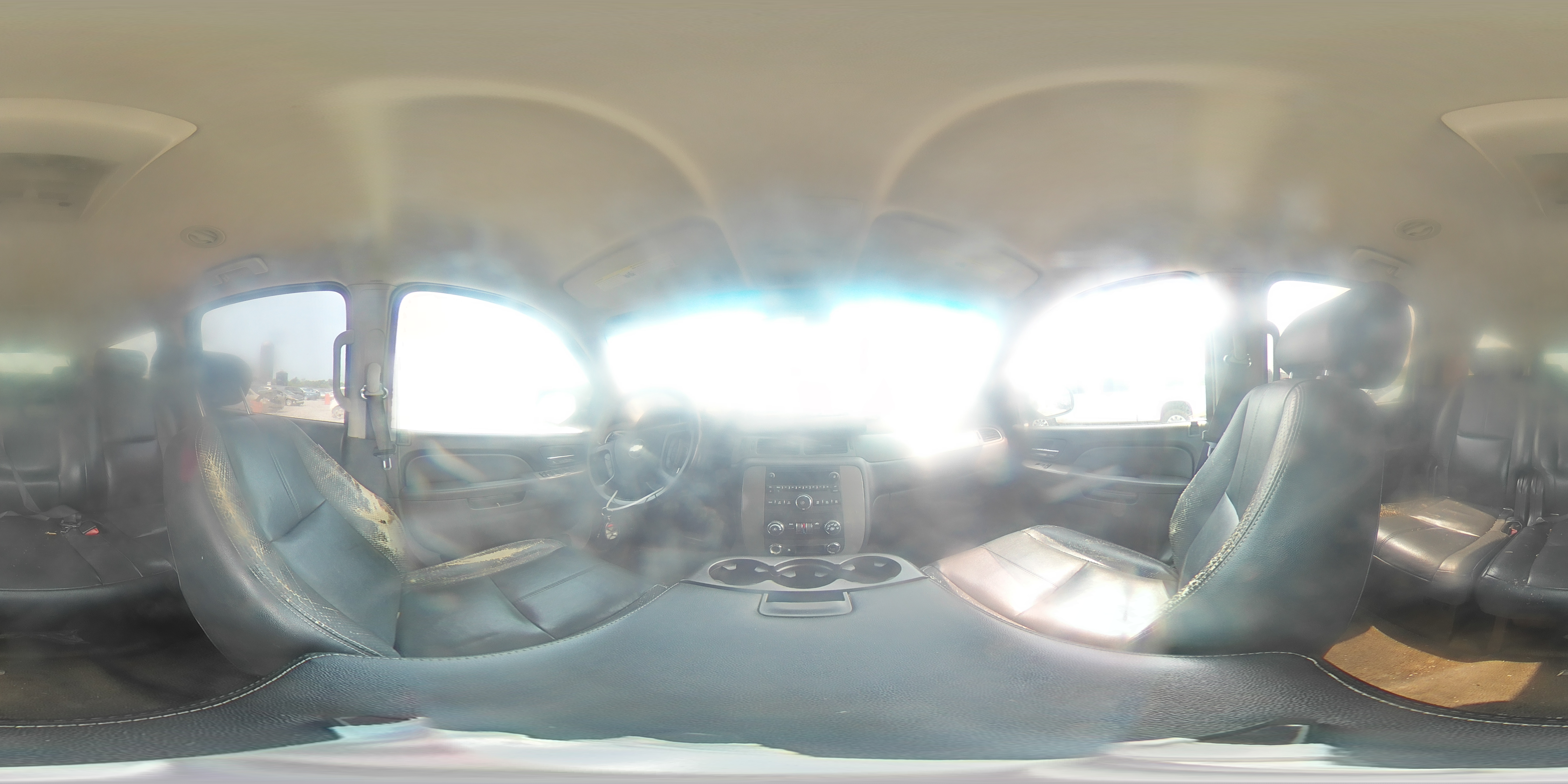CHEVROLET SUBURBAN 2010 — 14
