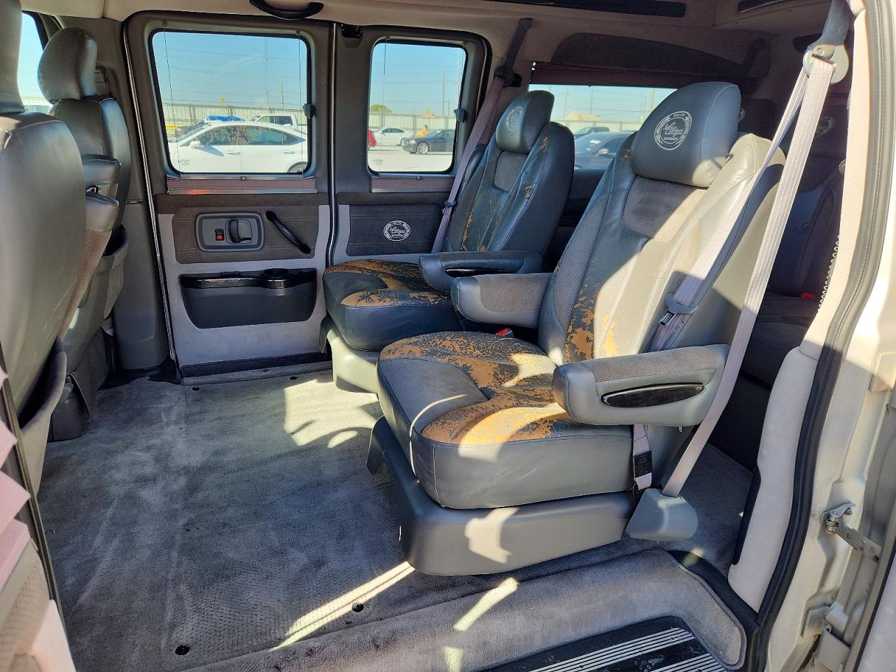 GMC SAVANA 2005 — 12
