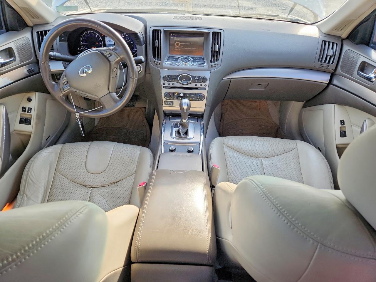 INFINITI G37 COUPE 2011 — 9