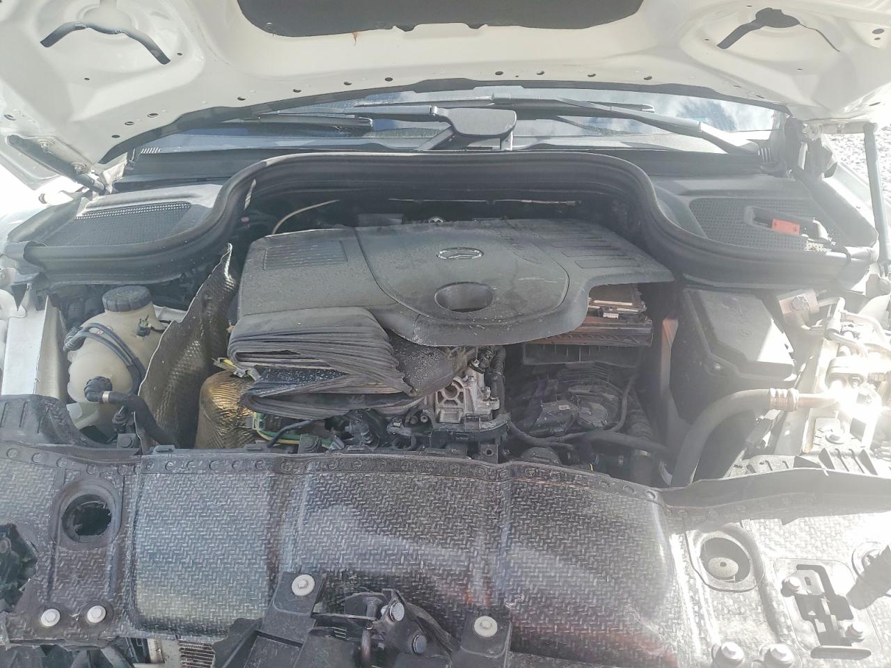 MERCEDES-BENZ GLS 2024 — 13
