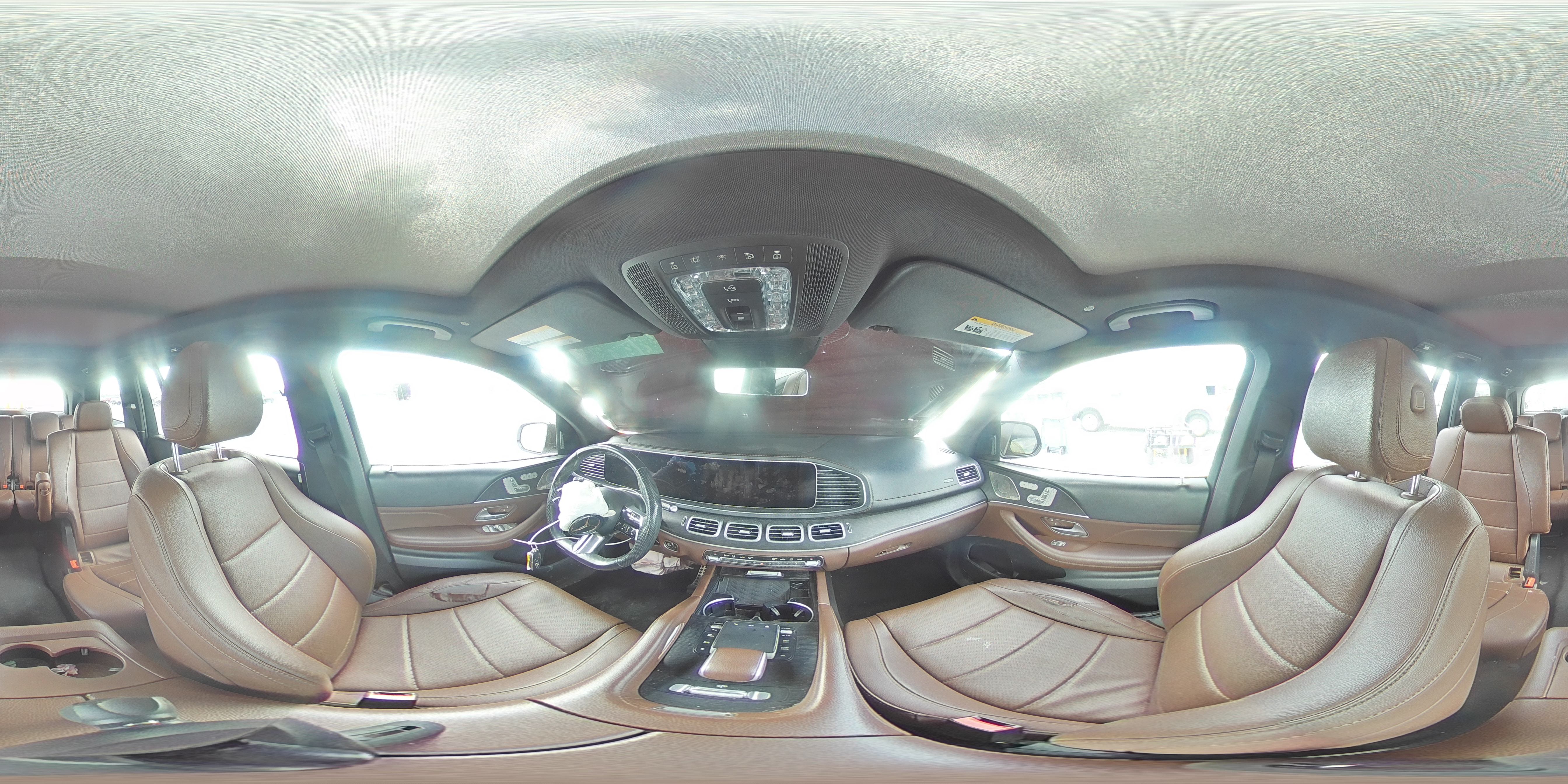 MERCEDES-BENZ GLS 2024 — 16