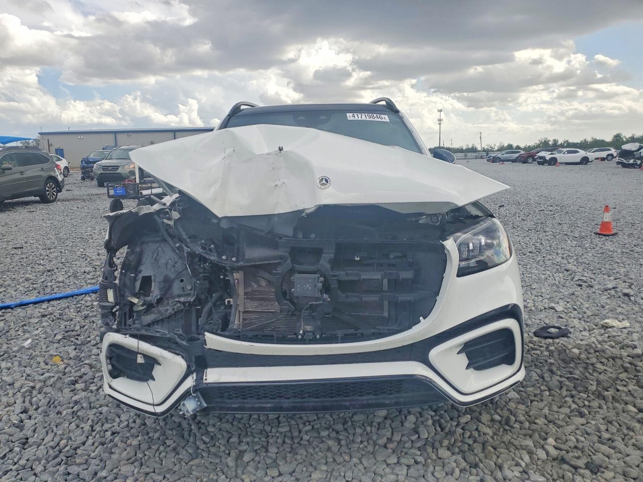MERCEDES-BENZ GLS 2024 — 6
