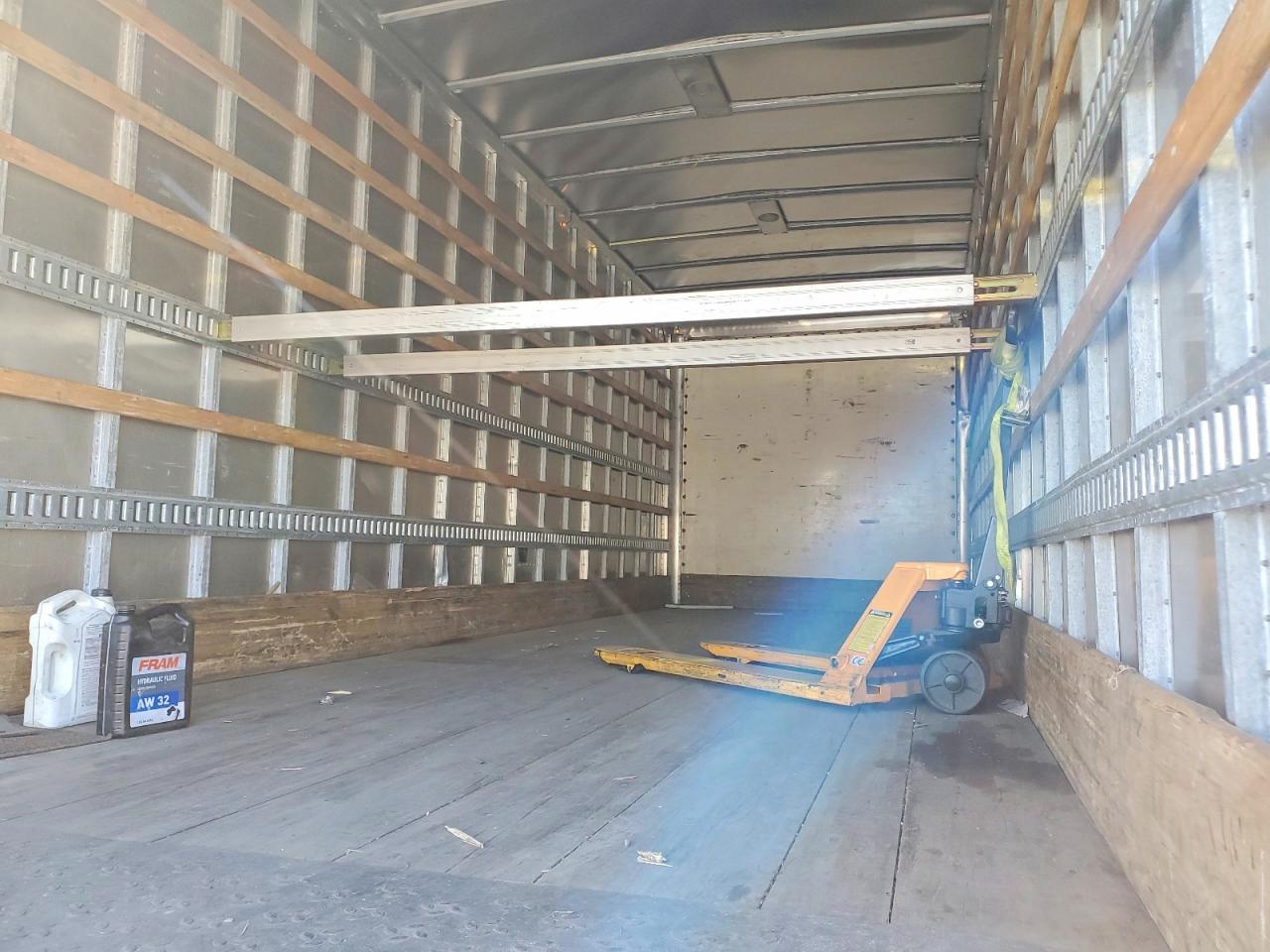 FREIGHTLINER M2 2021 — 12