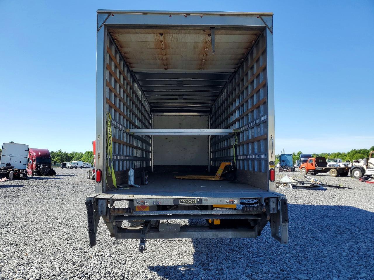 FREIGHTLINER M2 2021 — 7