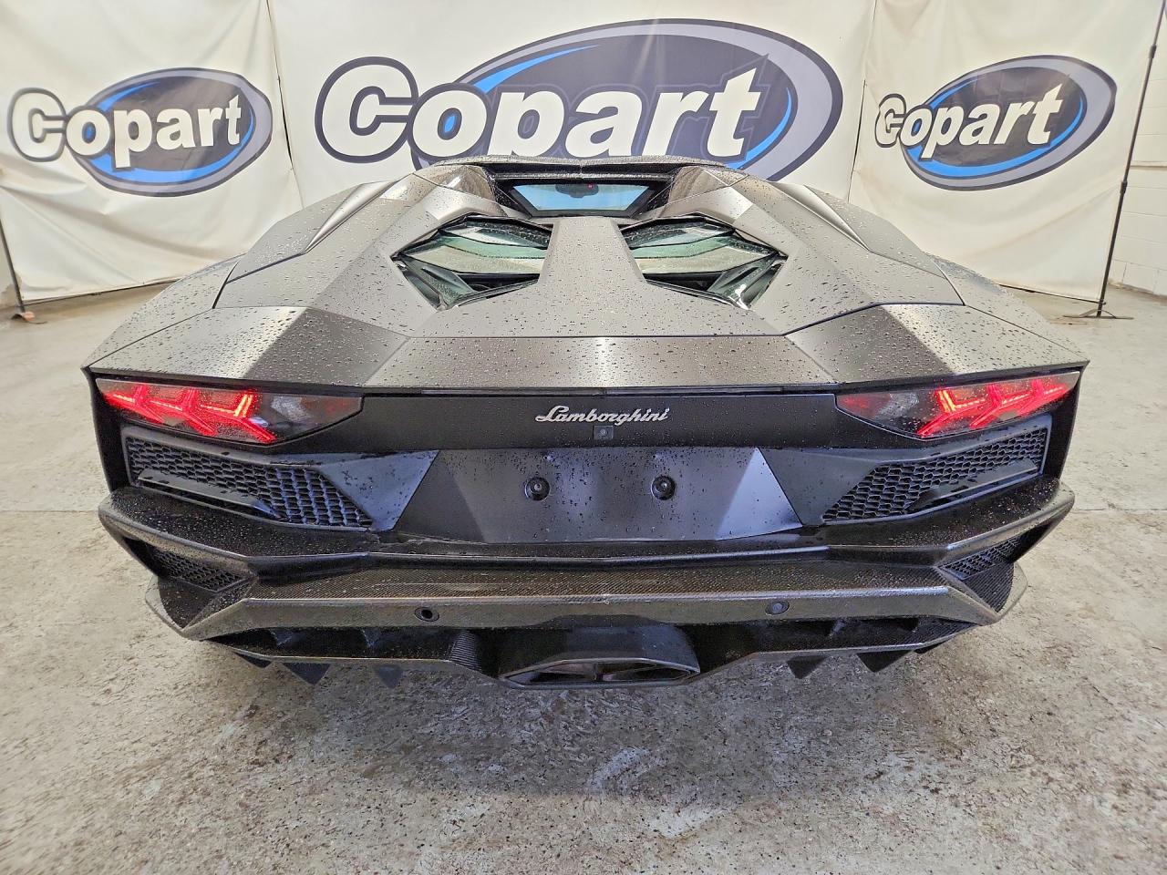 LAMBORGHINI AVENTADOR 2018 — 7