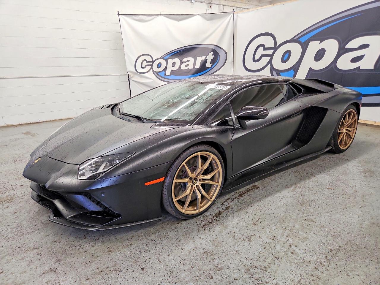 LAMBORGHINI AVENTADOR 2018 — 2