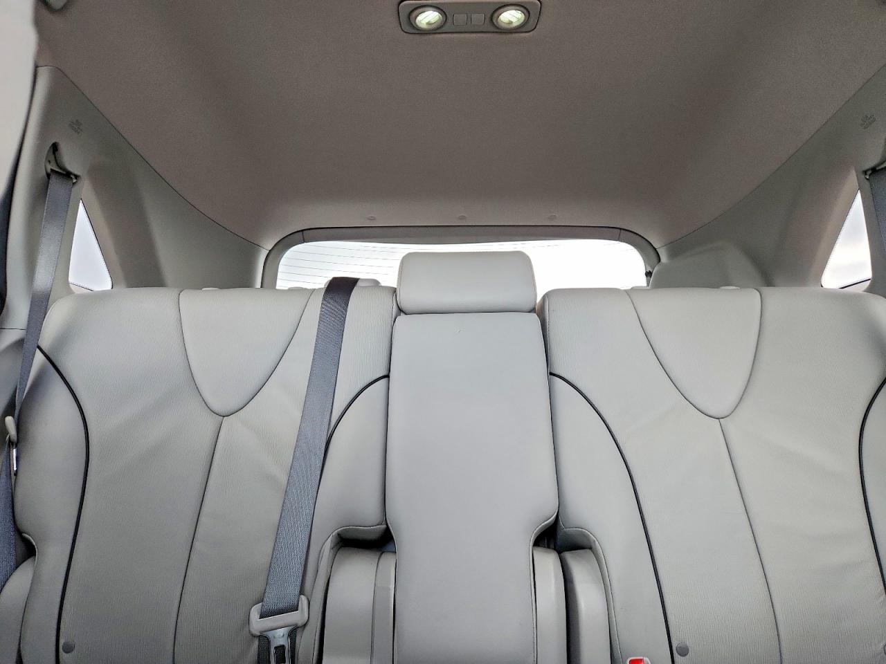 TOYOTA VENZA 2014 — 11