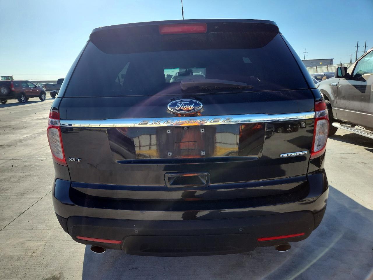 FORD EXPLORER 2013 — 7