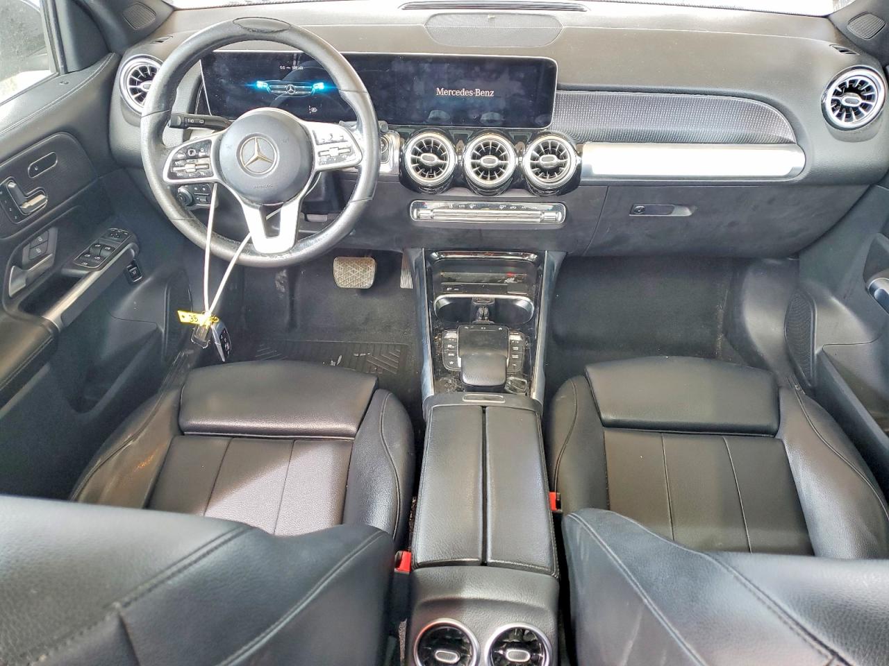 MERCEDES-BENZ GLB 2021 — 9