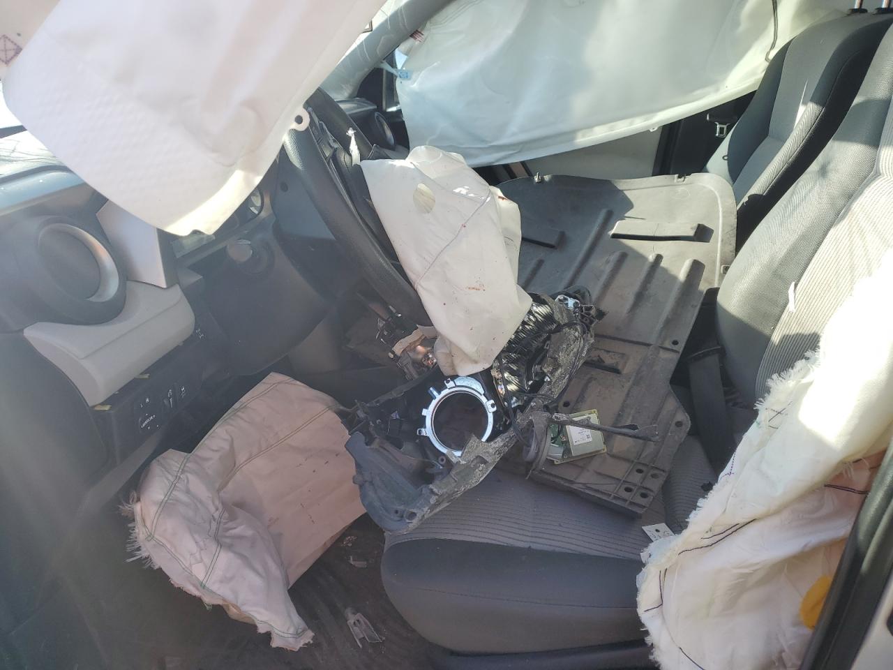 TOYOTA RAV4 2014 — 8
