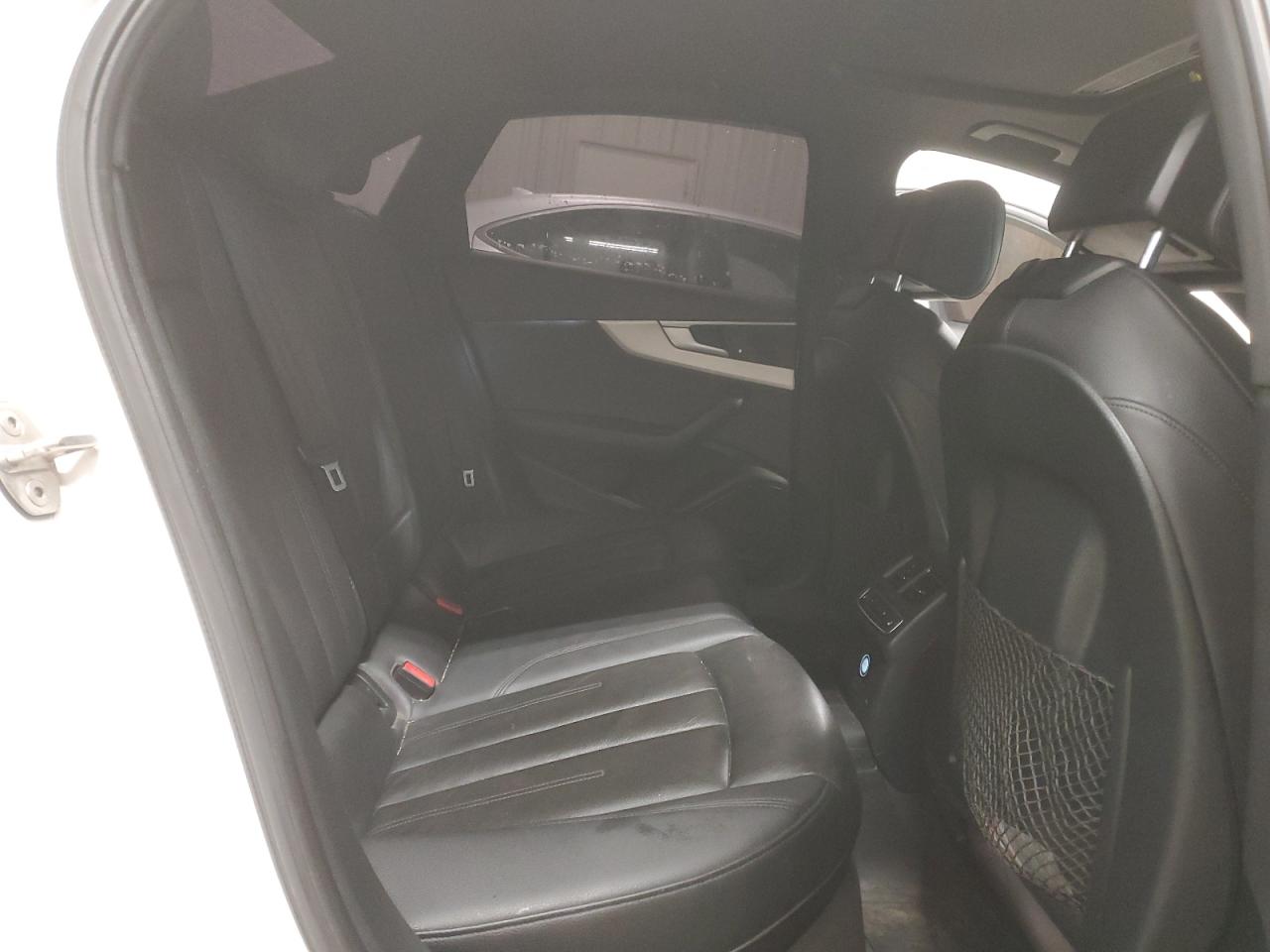 AUDI A4 2017 — 12