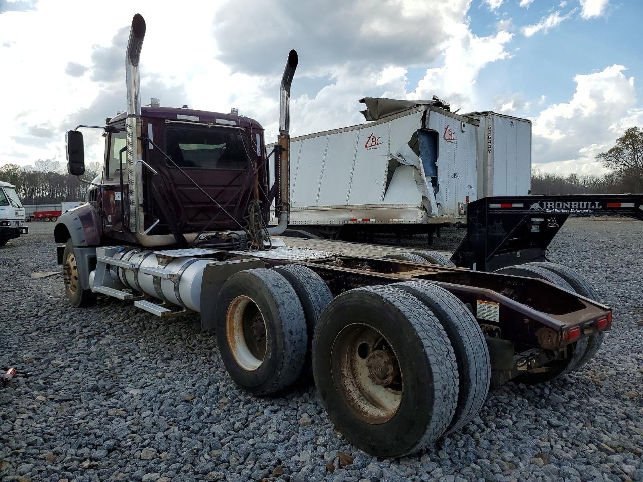 MACK GRANITE 2020 — 4