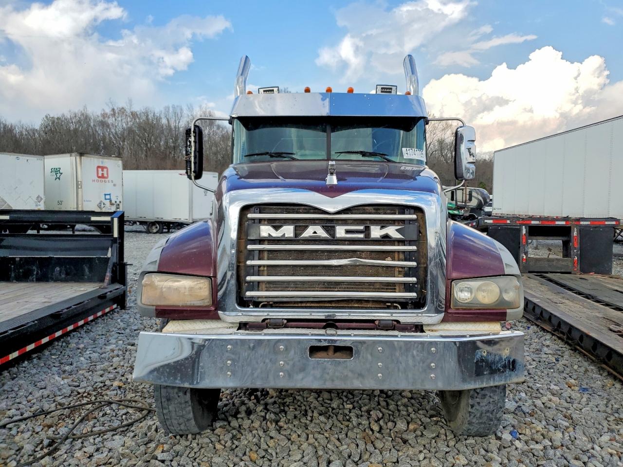 MACK GRANITE 2020 — 10
