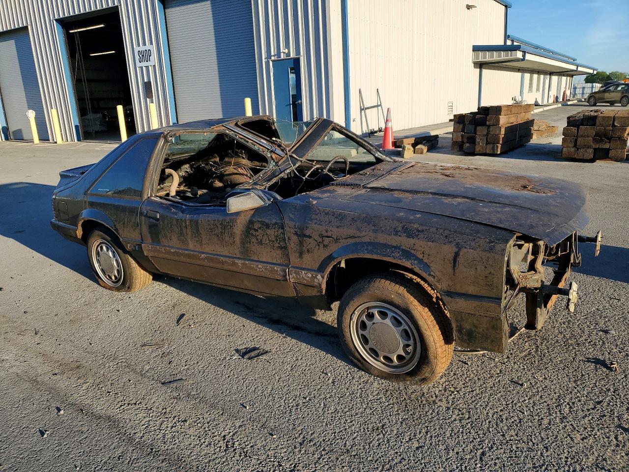 FORD MUSTANG 1985 — 5