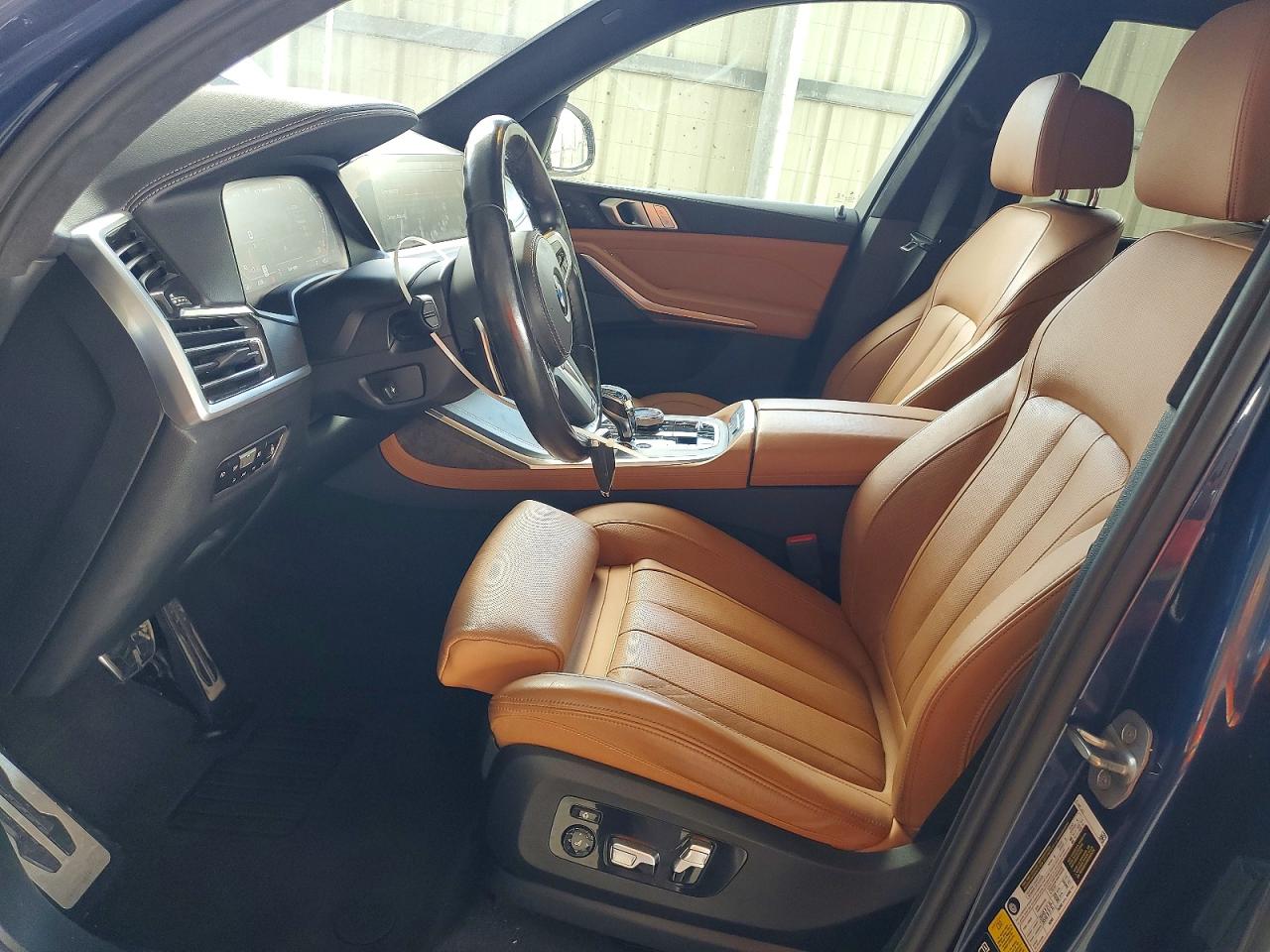 BMW X7 2022 — 8