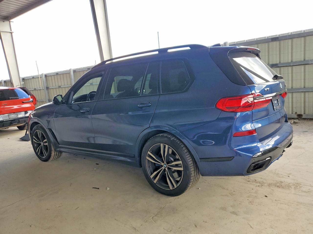 BMW X7 2022 — 3