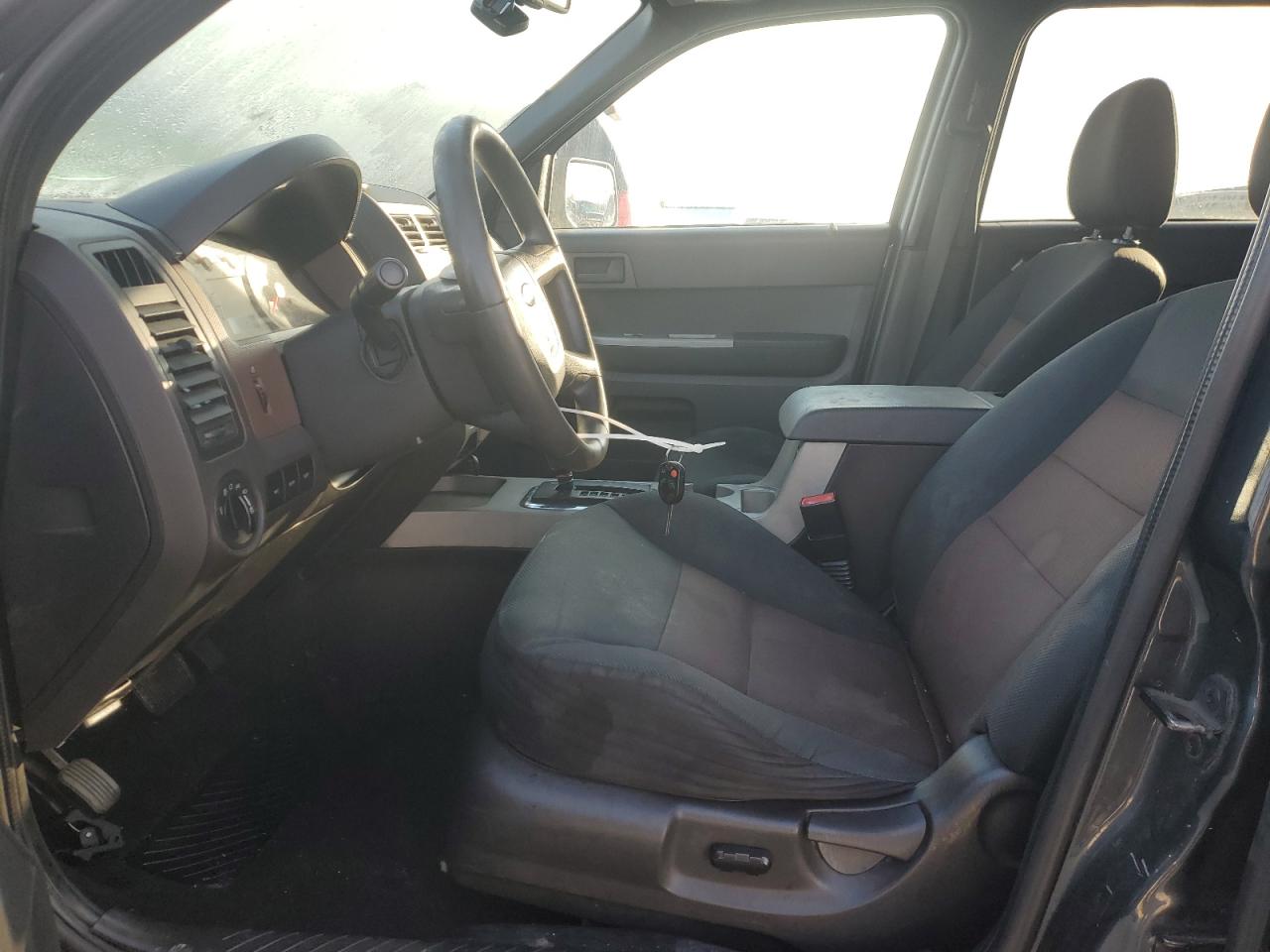 FORD ESCAPE 2008 — 8