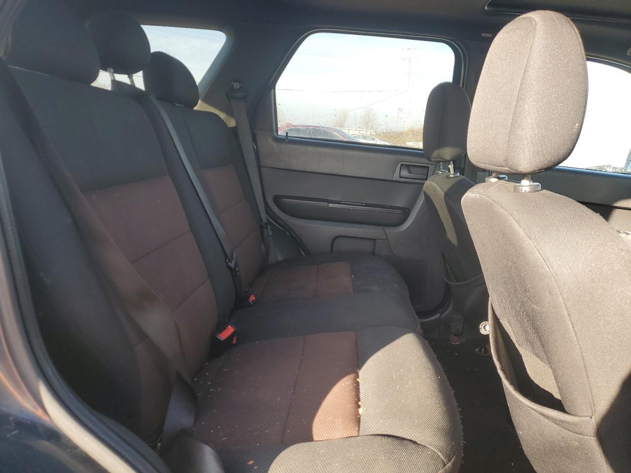 FORD ESCAPE 2008 — 11
