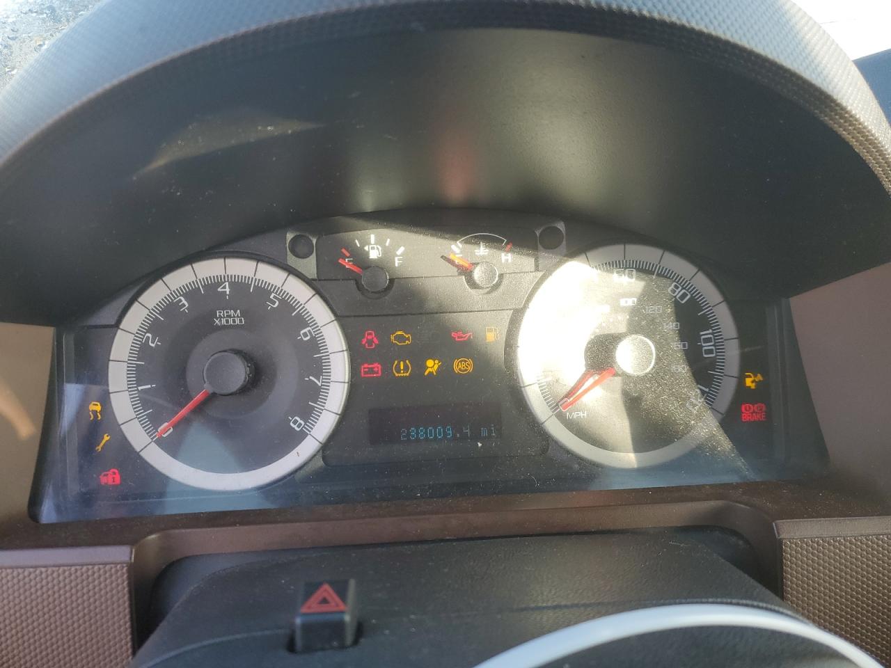 FORD ESCAPE 2008 — 10