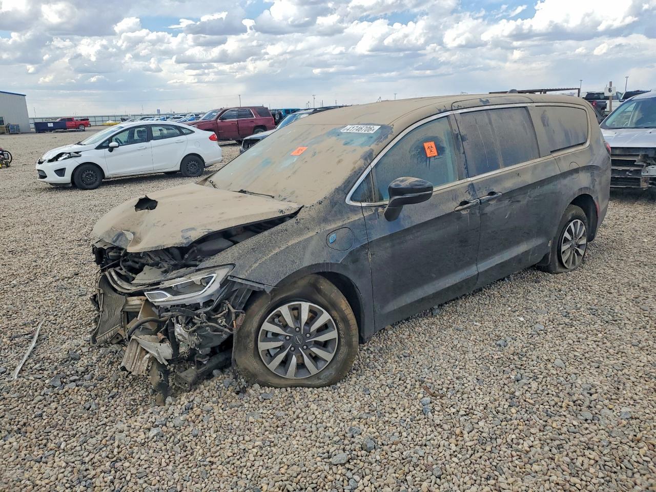 2022 CHRYSLER PACIFICA HYBRID TOURING L