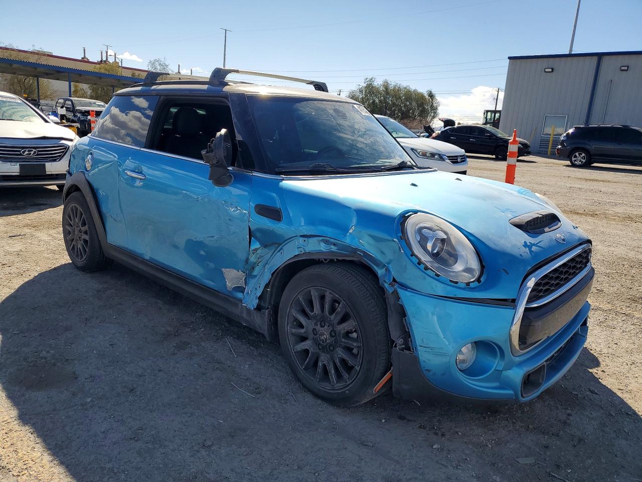 MINI COOPER 2017 — 5