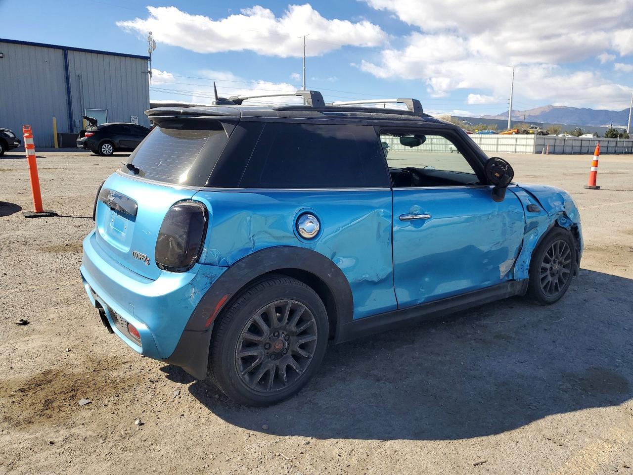MINI COOPER 2017 — 4