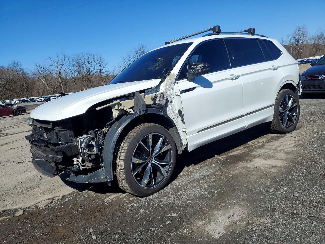2022 VOLKSWAGEN TIGUAN SEL R-LINE