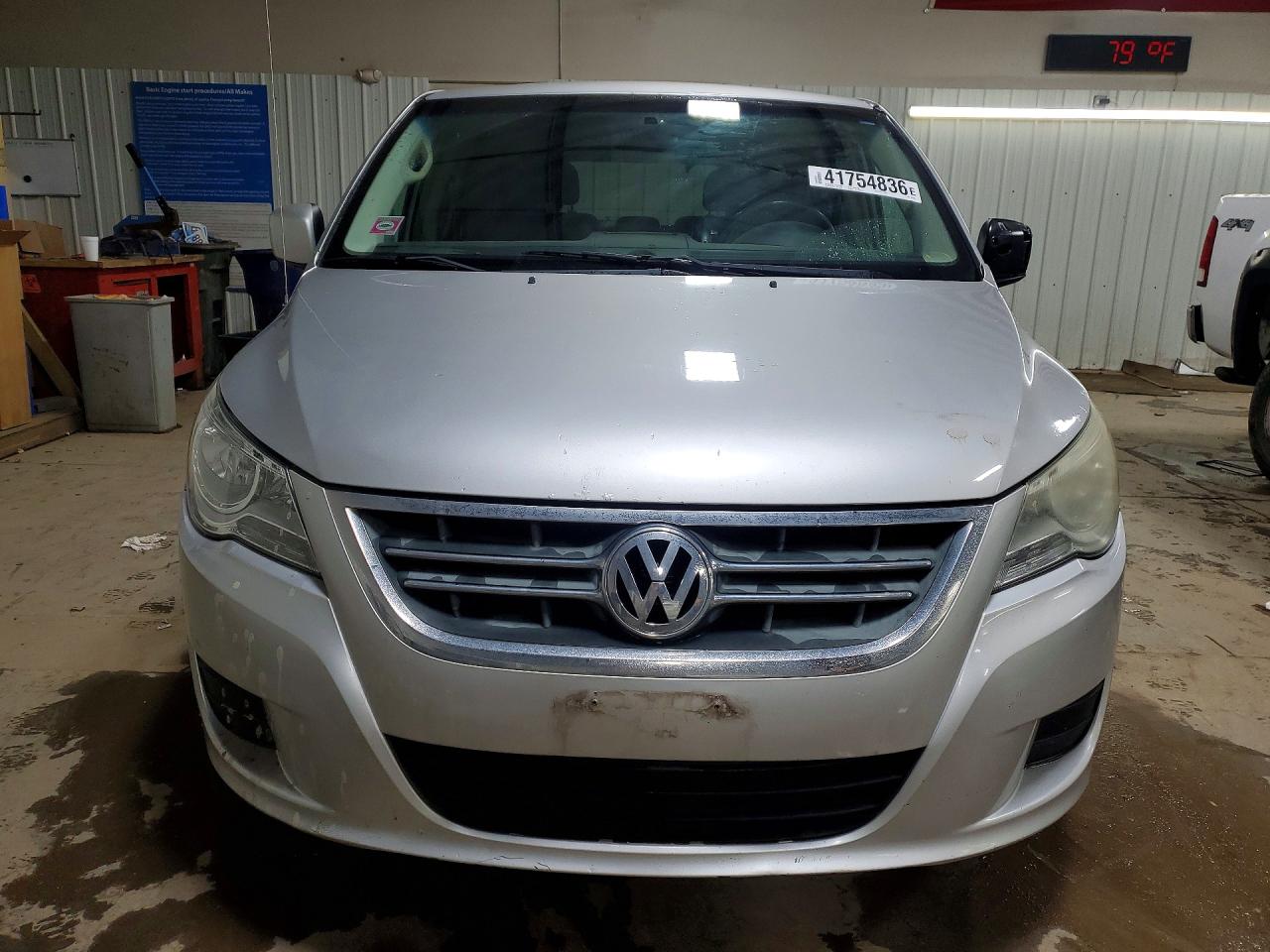 VOLKSWAGEN ROUTAN 2010 — 6