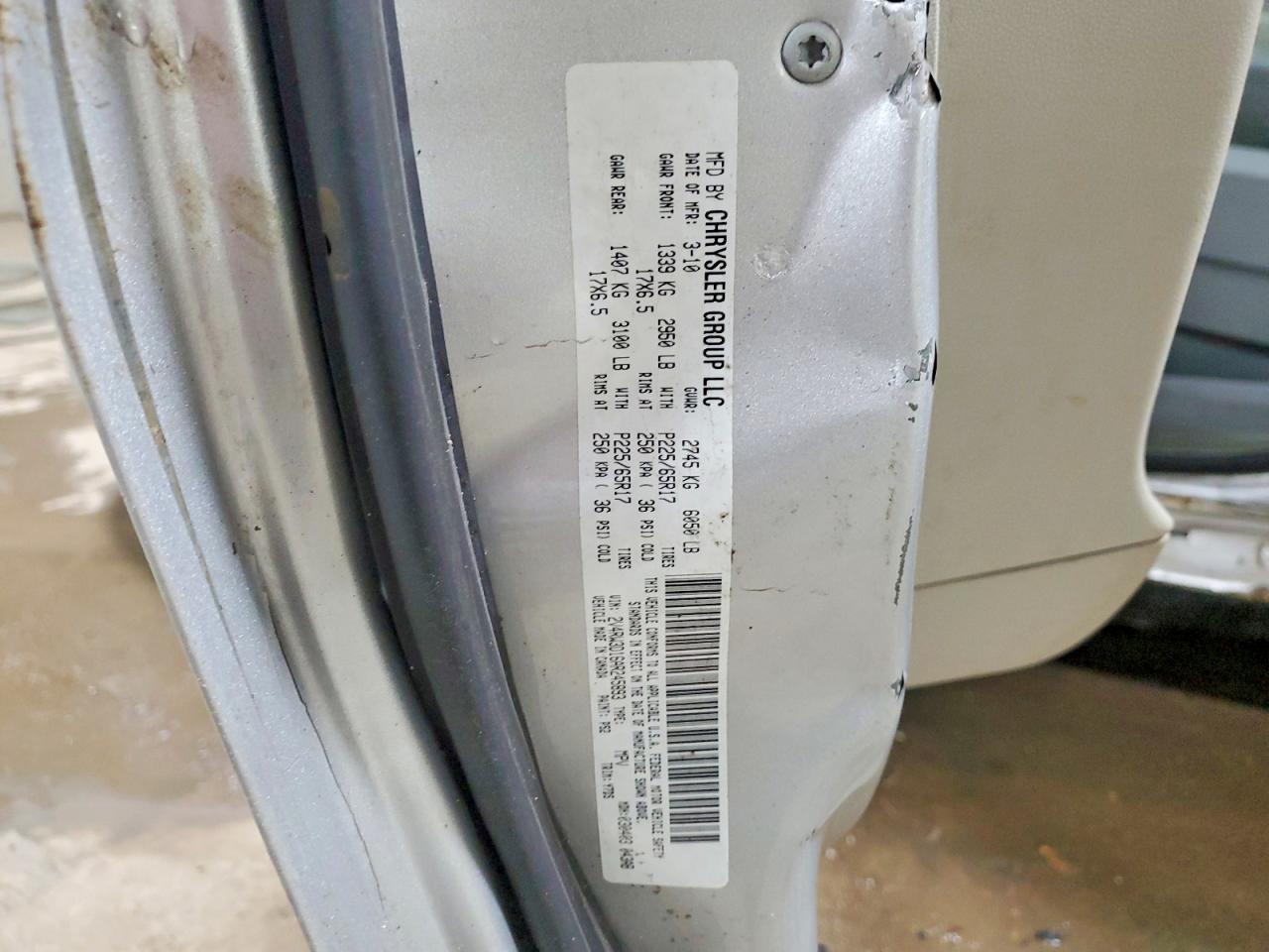 VOLKSWAGEN ROUTAN 2010 — 13