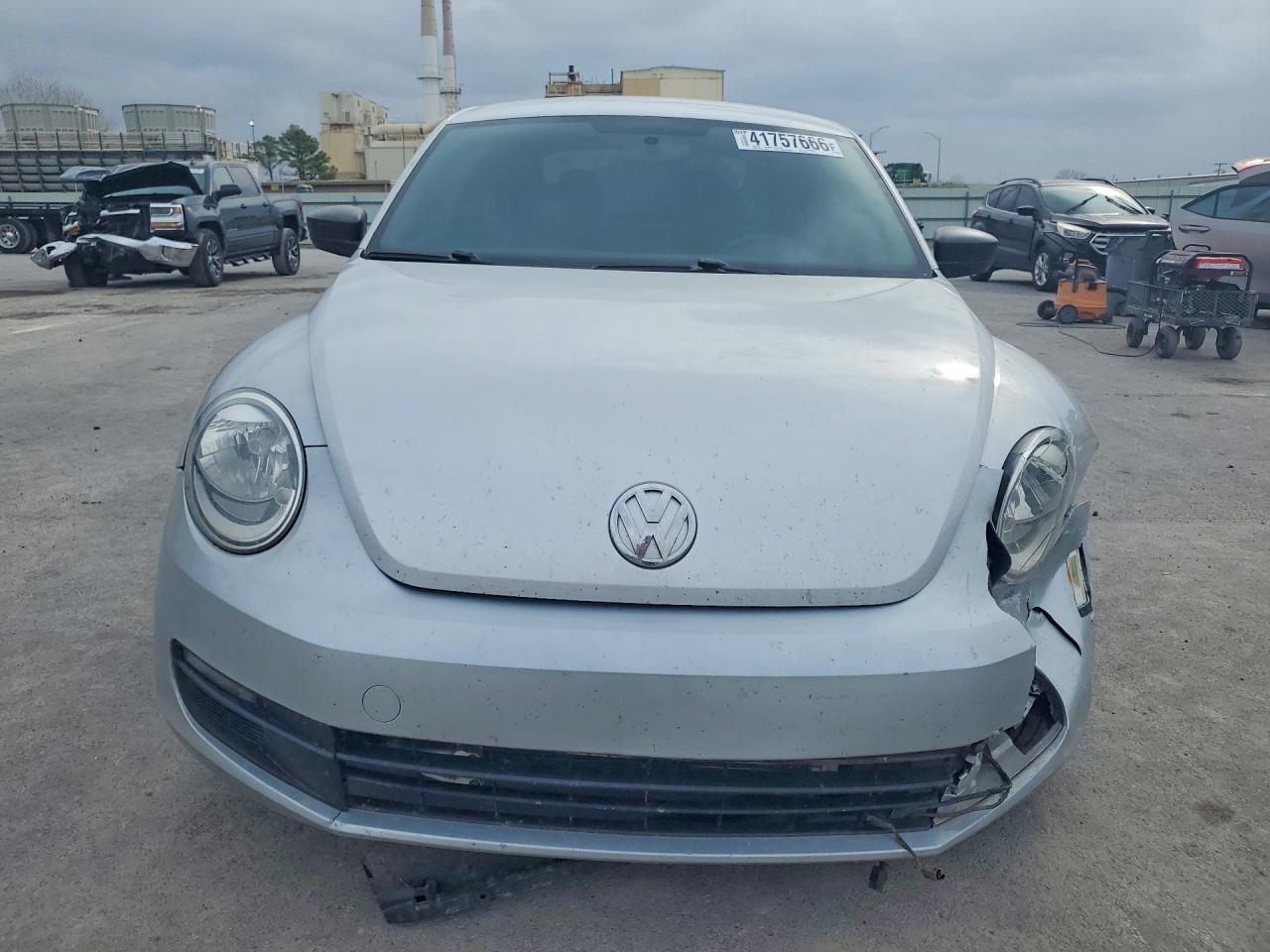 VOLKSWAGEN BEETLE 2016 — 6