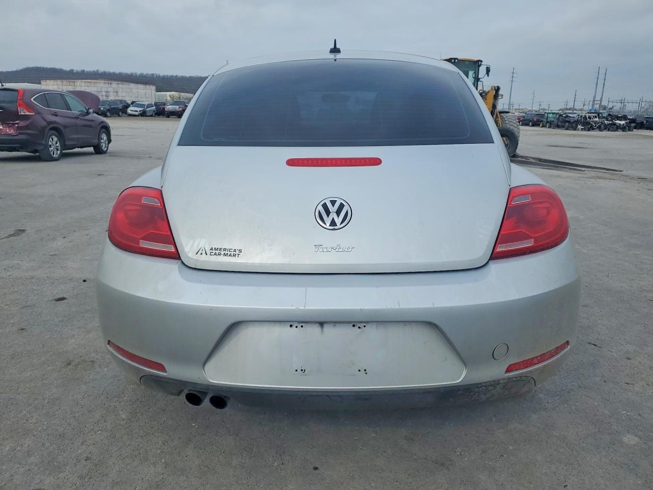 VOLKSWAGEN BEETLE 2016 — 7
