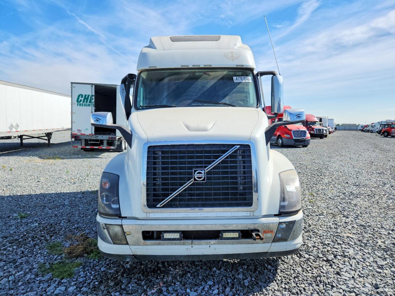 VOLVO VNL 2016 — 10