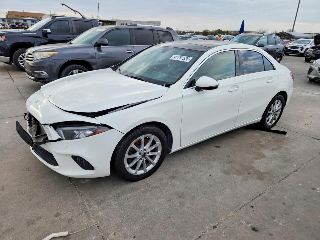 2019 MERCEDES-BENZ A 220