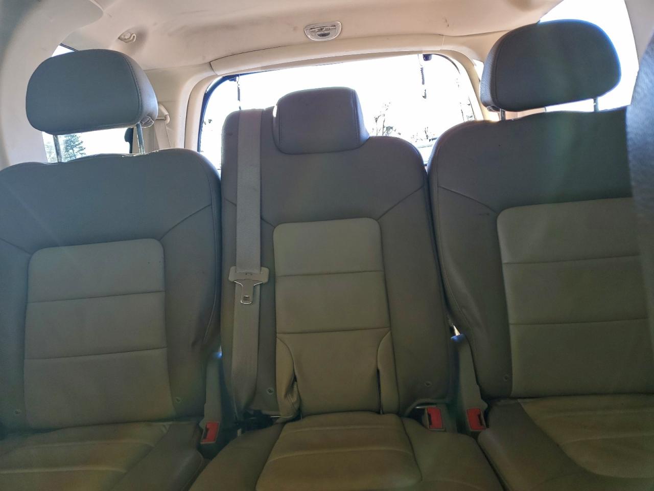 FORD EXPEDITION 2004 — 11
