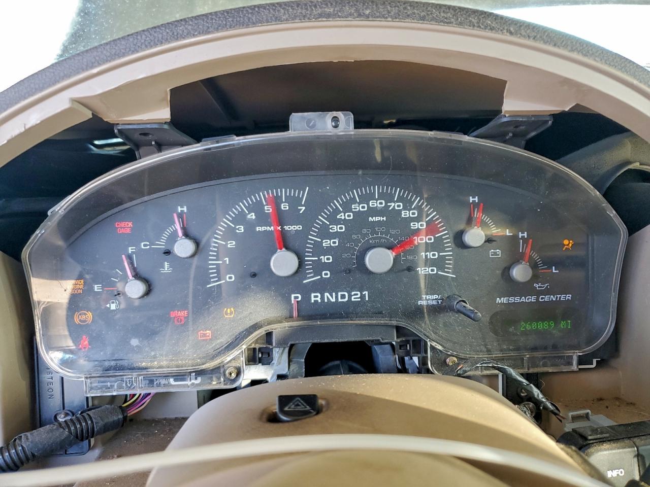 FORD EXPEDITION 2004 — 10