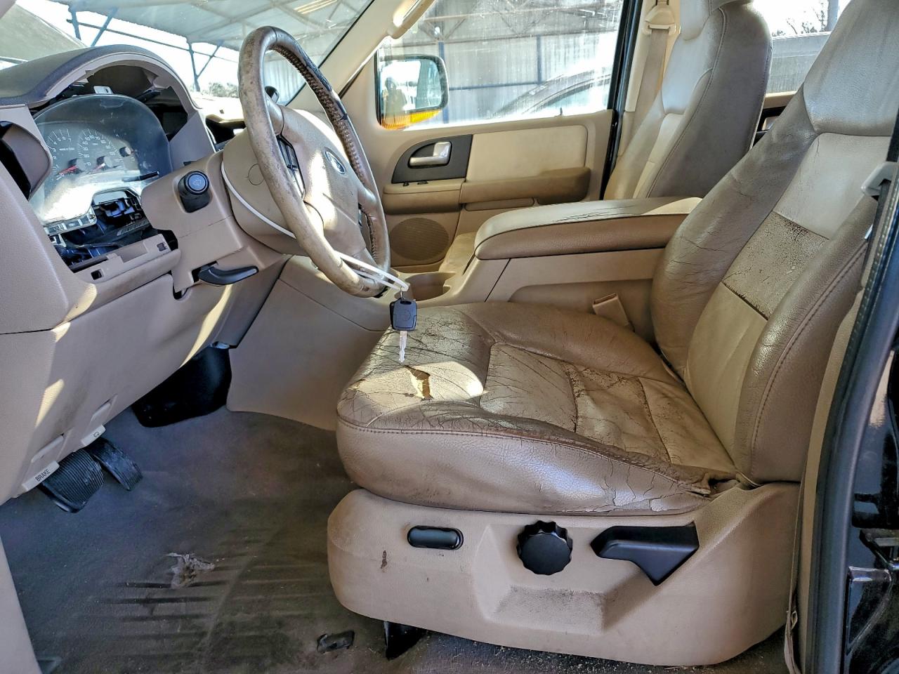 FORD EXPEDITION 2004 — 8