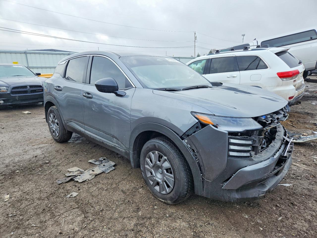 2025 NISSAN KICKS S