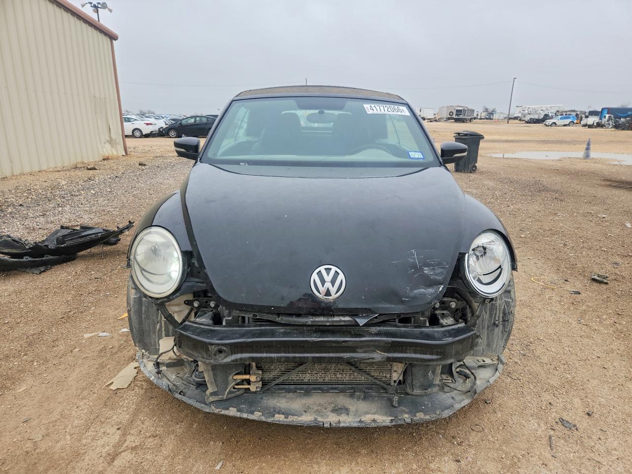 VOLKSWAGEN BEETLE 2015 — 6