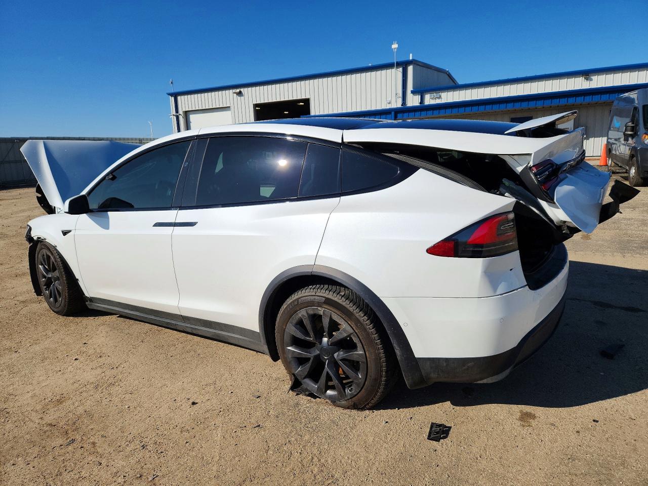 TESLA MODEL X 2022 — 3
