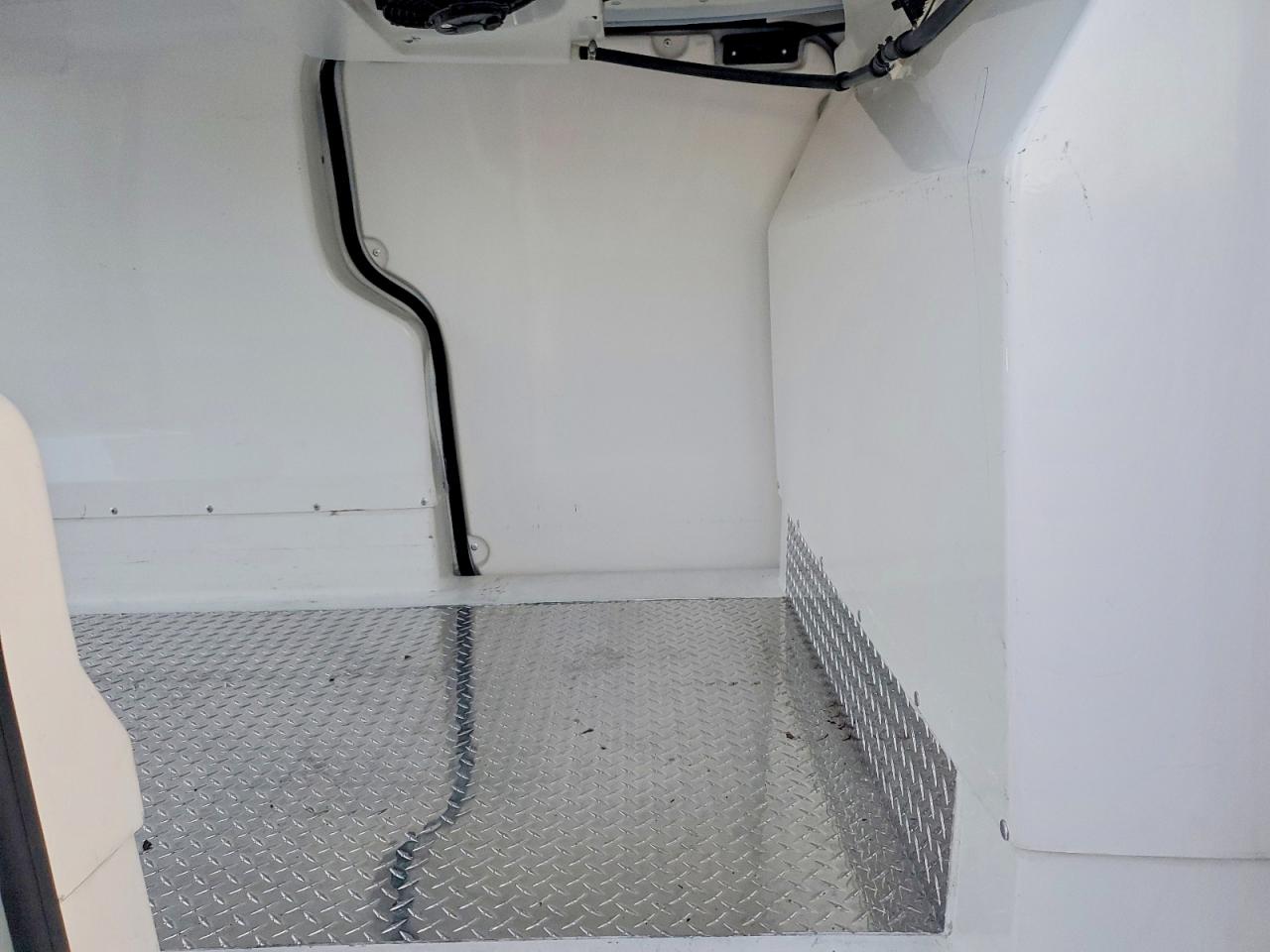 FORD TRANSIT CONNECT 2023 — 12